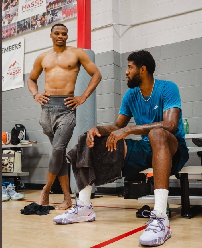 通过半空间 通过半空间