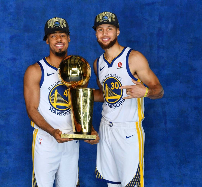 定了一个主 定了一个主